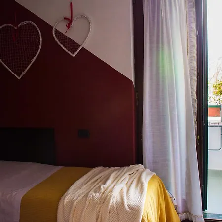 Nocleg ze śniadaniem B&B Villa Delle Rose *