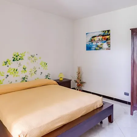 Alojamento de Acomodação e Pequeno-almoço B&B Villa Delle Rose *